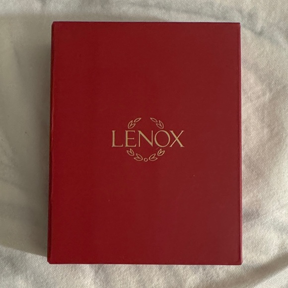 Lenox Other - Lenox Sparkle & Scroll Multi Snowflake Ornament - New In the Box ✨